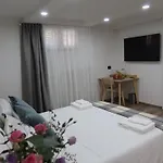 Casa Nika פארמה