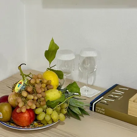 לינה וארוחת בוקר Casa Nika פארמה