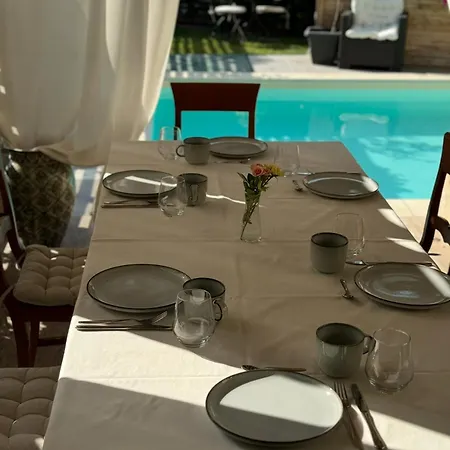 Casa Nika Bed & Breakfast 4*