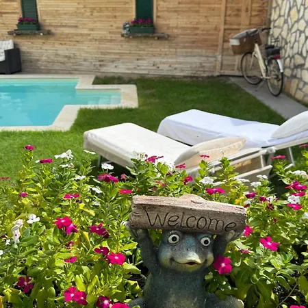 Casa Nika Bed & Breakfast 4*